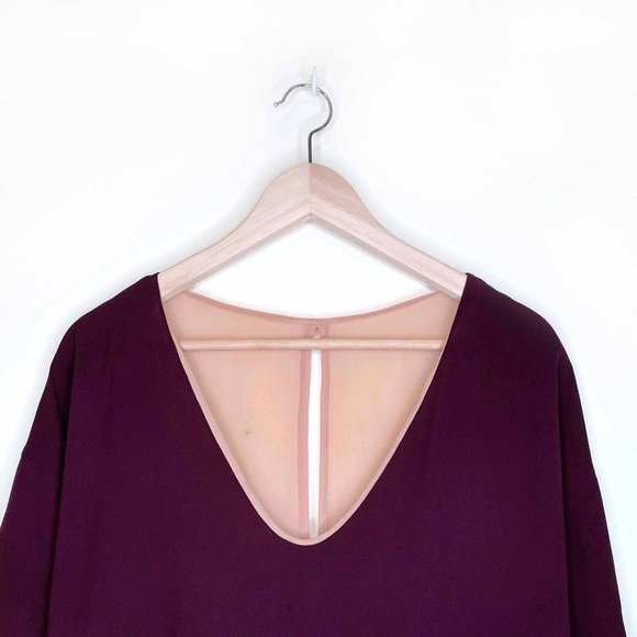 ⚡️SOLD⚡️ aritzia t babaton colour block silk crepe connor tee - size medium - Picture 8 of 8